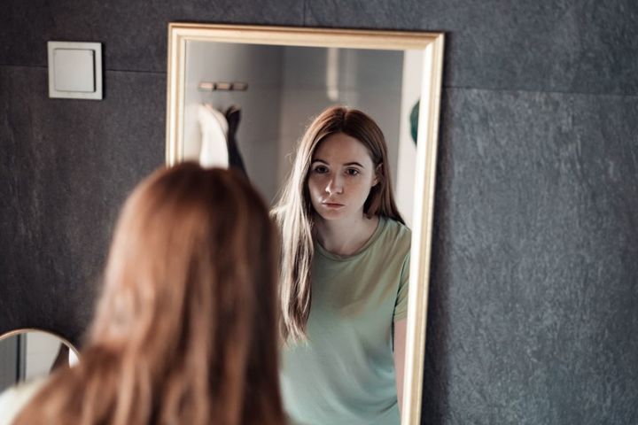 [서울=뉴시스] '듀얼: 나를 죽여라' 영상 캡처. 2022.09.26. (사진= XYZ Films 제공) photo@newsis.com*재판매 및 DB 금지 *재판매 및 DB 금지