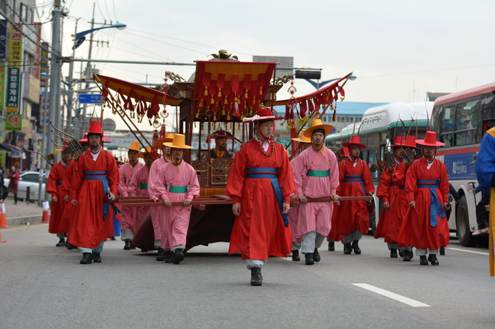 [안산=뉴시스] 안산읍성 문화예술제. (사진=안산시 제공) 2022.09.27. photo@newsis.com *재판매 및 DB 금지