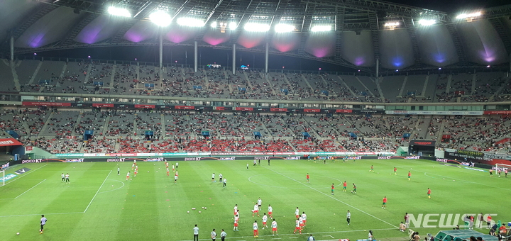[서울=뉴시스]한국-카메룬전 경기 시작 전 모습 2022.09.27. daero@newsis.com