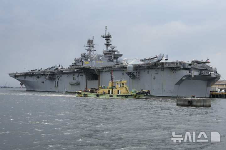 [AP/뉴시스] 미 해군 강습상륙함 USS 트리폴리함. (사진=뉴시스DB)