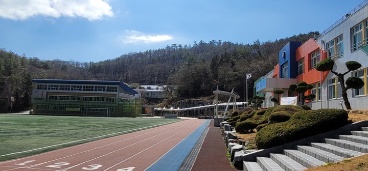 화양중학교. *재판매 및 DB 금지