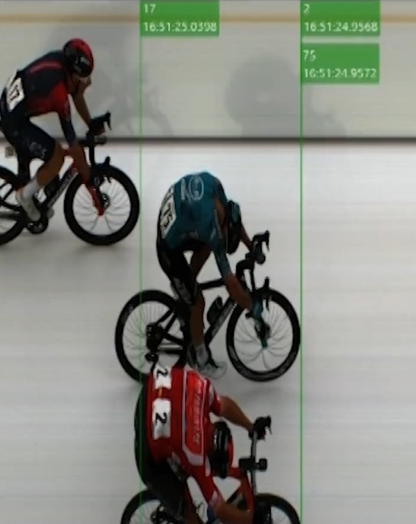 [서울=뉴시스] 프랑스의 한 사이클 선수가 0.0004초 차이로 우승을 놓쳤다고 미국 비즈니스인사이더가 29일(현지시간) 보도했다. (사진출처: 트위터 캡처) 2022.09.30. *재판매 및 DB 금지