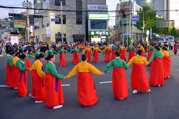 제56회 여수거북선축제 통제영 길놀이.강강수월래. *재판매 및 DB 금지