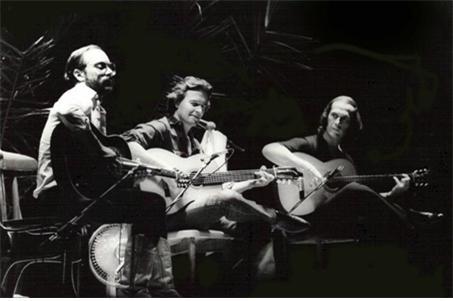 [서울=뉴시스] 알 디 메올라, 파코 데 루치아, 존 맥러플린이 함께 한 '프라이데이 나이트 인 샌 프란시스코(Friday Night in San Francisco)'(1980). 2022.10.03. (사진= LG아트센터 서울 제공) photo@newsis.com*재판매 및 DB 금지 *재판매 및 DB 금지