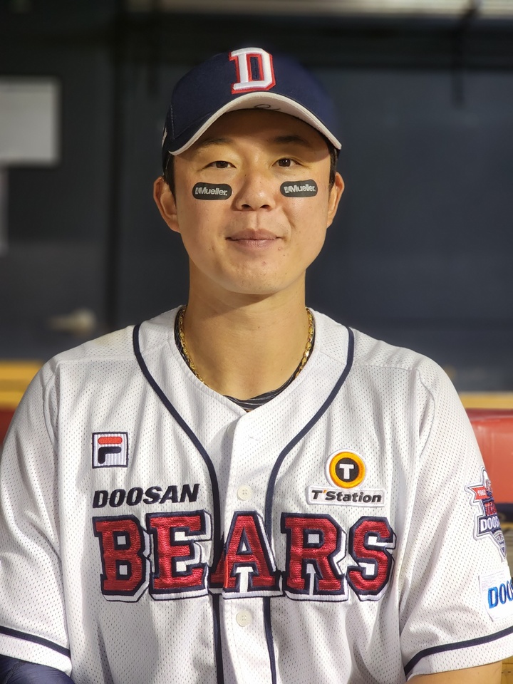 두산 베어스 김민혁. 2022.10.06. *재판매 및 DB 금지