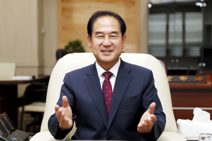 [진도=뉴시스] 김희수 진도군수. *재판매 및 DB 금지