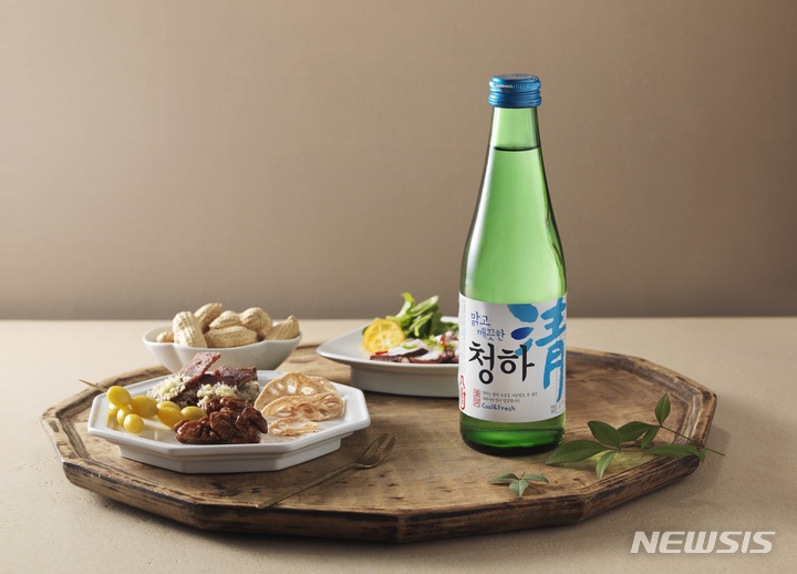 [장수브랜드 탄생비화]"사계절 모두 즐긴다" 韓대표 냉청주 '청하'