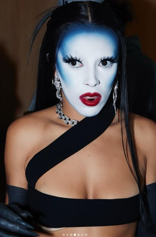 [서울=뉴시스] 빌보드 1위와 그래미상을 차지하기도 한 가수 도자 캣의 '파격 변신'은 어제오늘의 일이 아니다. (사진출처: 인스타그램 캡처) 2022.10.07. *재판매 및 DB 금지