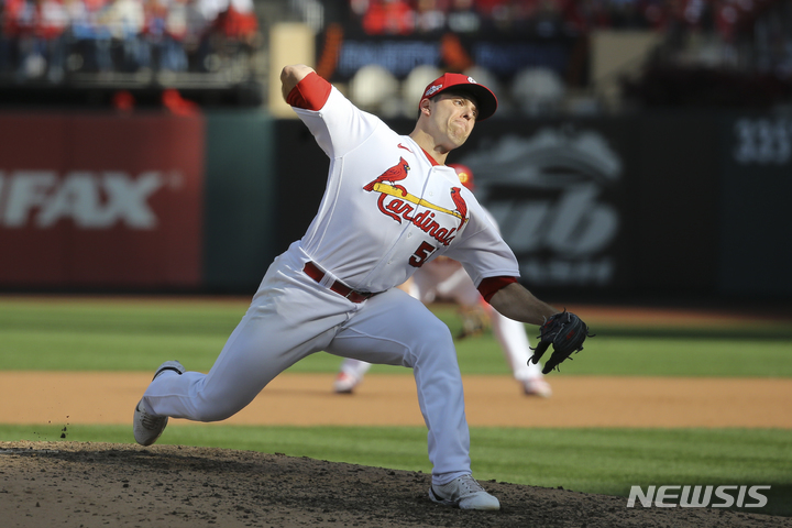 [세인트루이스=AP/뉴시스] 세인트루이스 카디널스의 마무리 투수 라이언 헬슬리.
