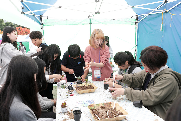 [서울=뉴시스]2019년 양천구 교육축제 모습.(사진=양천구 제공) *재판매 및 DB 금지