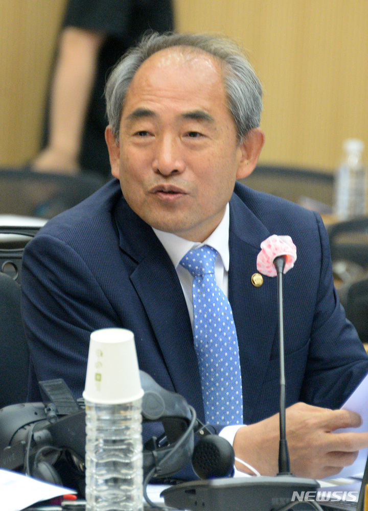 [전주=뉴시스] 김얼 기자 = 윤준병 더불어민주당 의원. 2022.10.11. pmkeul@newsis.com