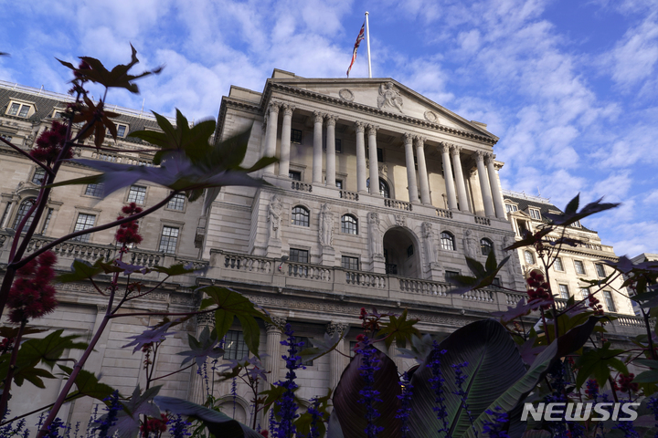 [런던=AP/뉴시스] 영국 중앙은행인 잉글랜드은행 전경. (사진=뉴시스DB)
