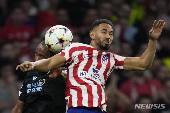 [마드리드(스페인)=AP/뉴시스] 벨기에 클뤼프 브뤼허와의 챔피언스리그 경기에 출전한 아틀레티코 마드리드 마테우스 쿠냐. 2022.10.12 