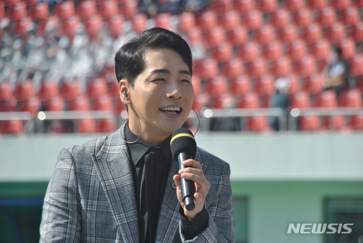 [울산소식]트로트 가수 박군, 고향사랑기부금 기탁 등