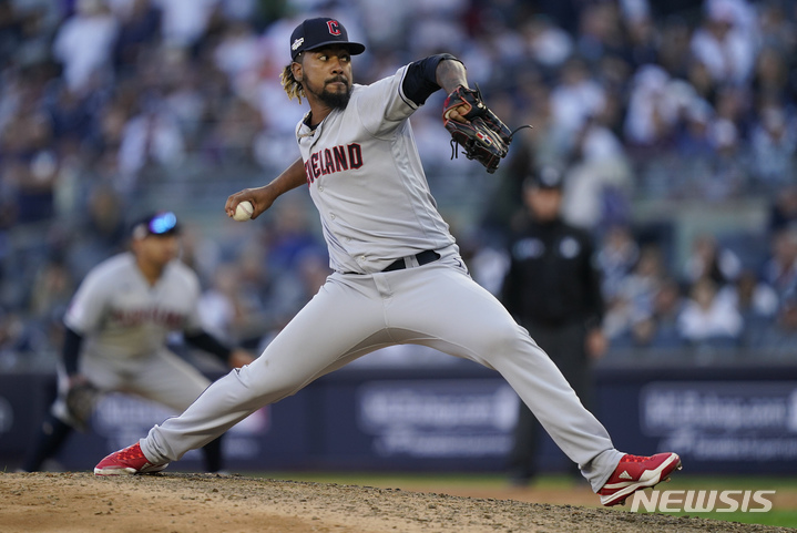 [뉴욕=AP/뉴시스] 클리블랜드 인디언스의 마무리 투수 임마누엘 클라세
