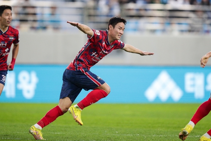  *재판매 및 DB 금지