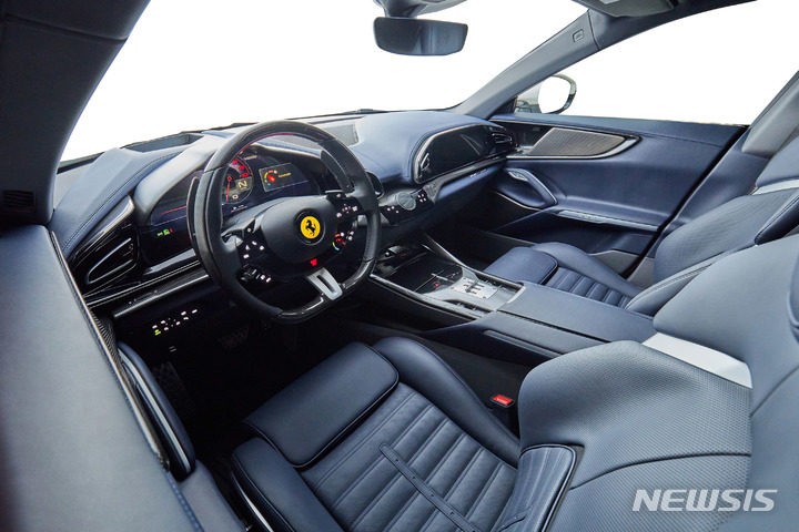 [서울=뉴시스]페라리 푸로산게.(사진=FMK 제공) 2022.10.21 photo@newsis.com 