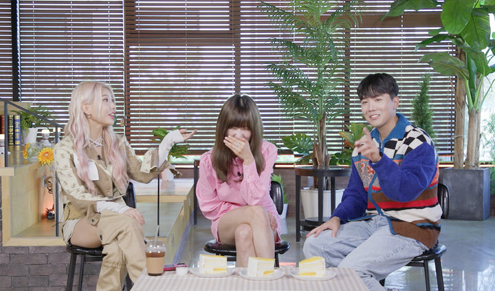 [서울=뉴시스]  (왼쪽부터) 시미즈, 윤보미, 이홍기 .2022.10.21. (사진 = IHQ 제공) photo@newsis.com *재판매 및 DB 금지