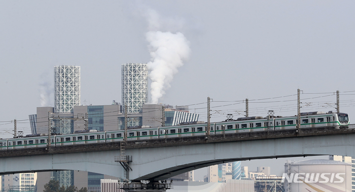 [서울=뉴시스] 김금보 기자 = 21일 오후 서울 마포구 한국중부발전 서울발전본부. 2022.10.21. kgb@newsis.com