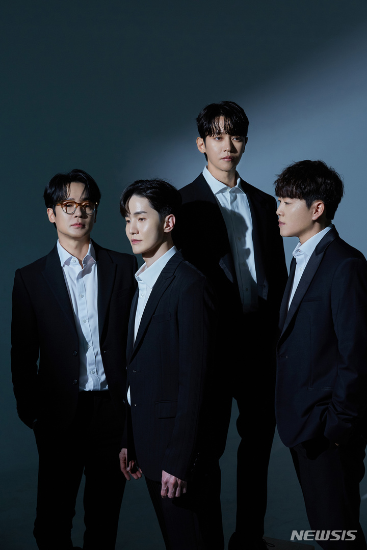 [서울=뉴시스] '노을' (왼쪽부터) 이상곤, 나성호, 강균성, 전우성. 2022.10.27. (사진=씨제스엔터테인먼트 제공) photo@newsis.com *재판매 및 DB 금지