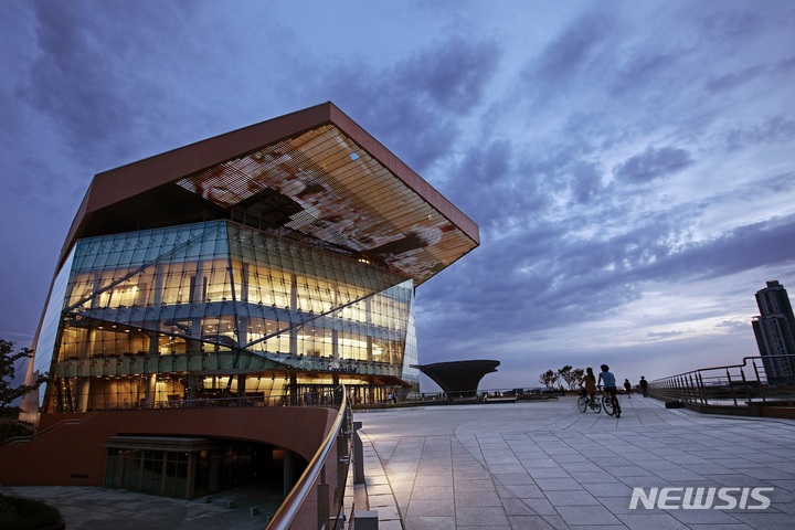 아트센터인천 전경. (사진=인천경제청 제공)