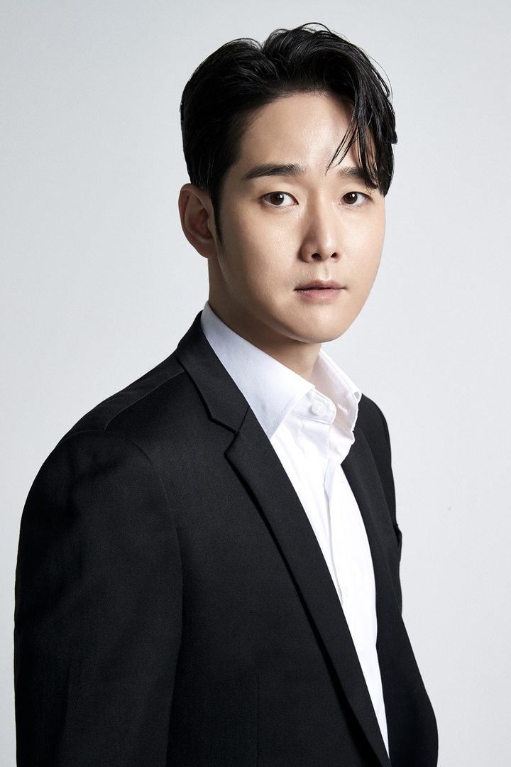 [서울=뉴시스] 임강성 2022.11.03.(사진=스타잇엔터테인먼트) photo@newsis.com *재판매 및 DB 금지