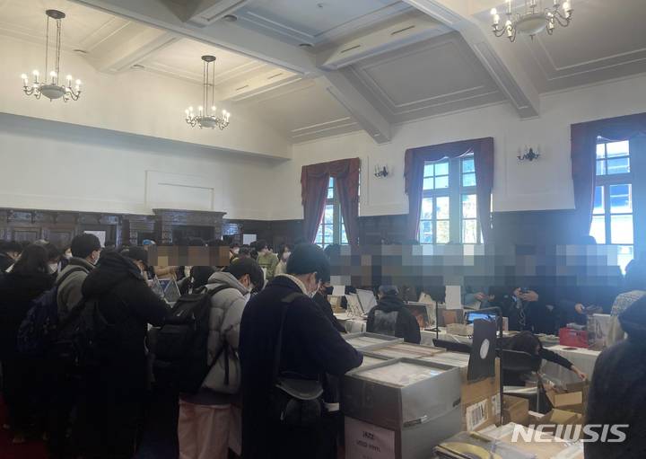 [서울=뉴시스] 이재훈 기자 = '제 11회 서울 레코드 페어' 현장. 2022.11.06. realpaper7@newsis.com