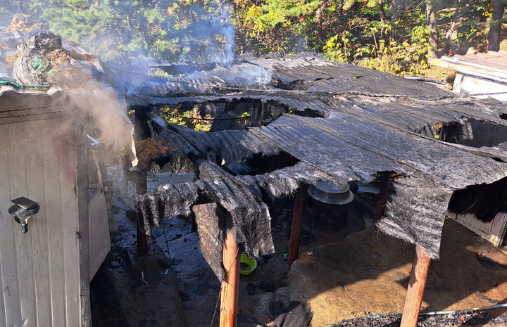 [부산=뉴시스] 8일 오후 부산 사상구의 한 종교시설 내 주방에서 불이 났다. (사진=부산소방재난본부 제공) *재판매 및 DB 금지