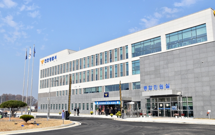 "무면허 적발 무서워서" 경찰 정차 명령 무시하고 10㎞ 추격전