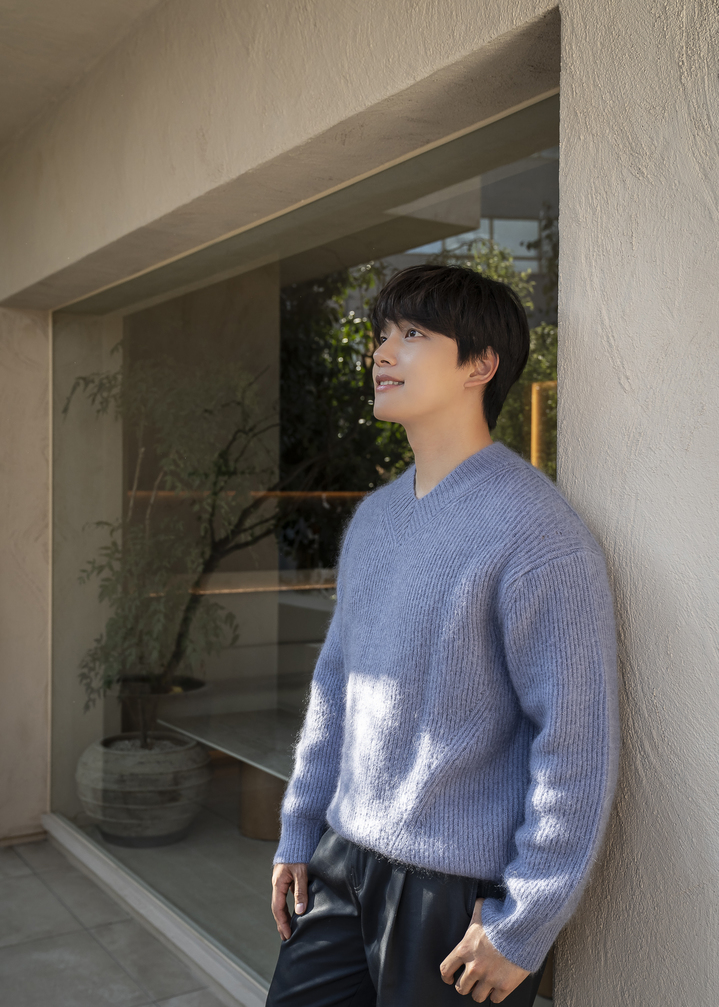 [인터뷰]22년만 여진구표 '동감'…"너그럽게 봐주세요"