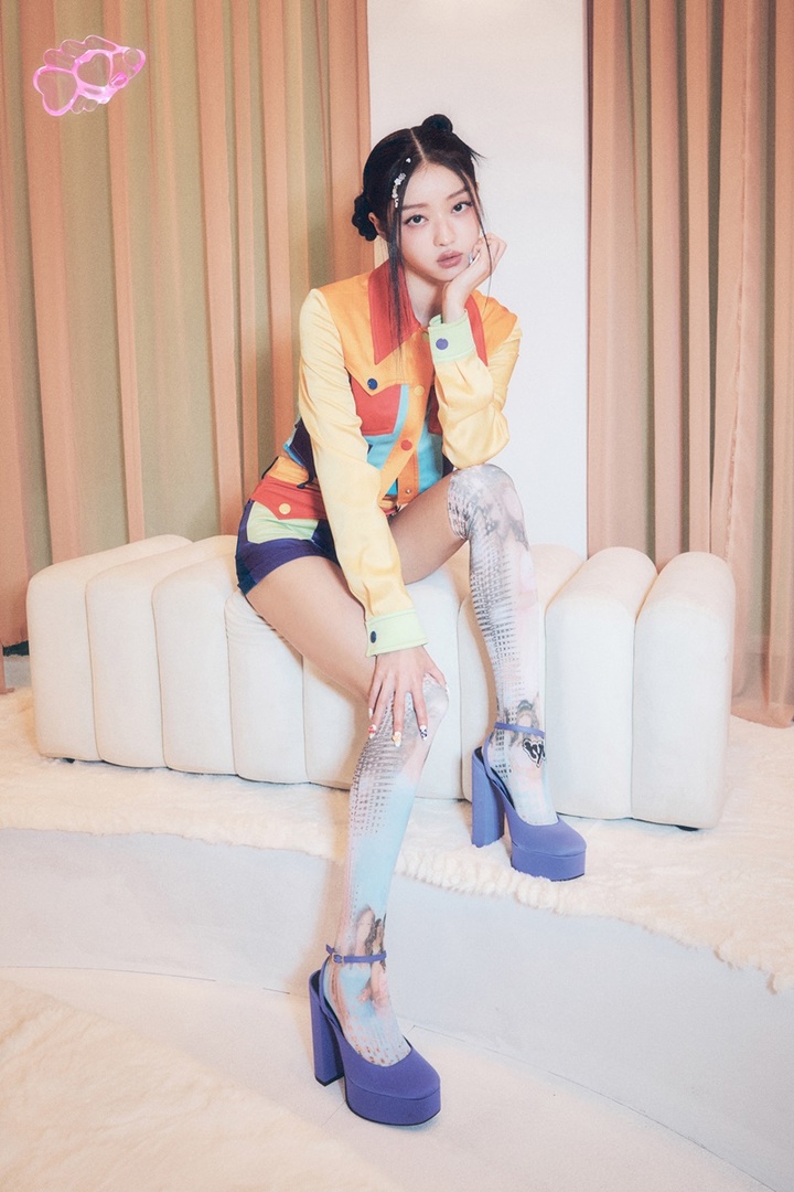 [서울=뉴시스] '오마이걸' 유아. 2022.11.13. (사진 = WM엔터테인먼트 제공) photo@newsis.com*재판매 및 DB 금지 