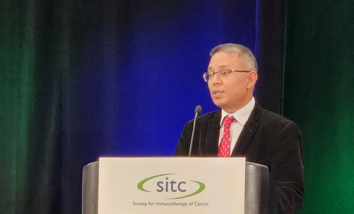 지난 8~12일 열린 미국 면역항암학회에서 췌장암, MSS 대장암 환자 대상 바이오마커 분석 결과를 발표하는 NIT-110 임상 연구자, MD앤더슨의 아웅 나잉 박사(Dr. Aung Naing) (사진=네오이뮨텍 제공) *재판매 및 DB 금지