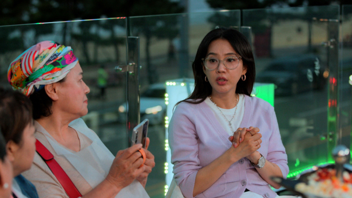 [서울=뉴시스] 오현경이 '박원숙의 같이 삽시다'에 출연했다.2022.11.14. (사진 = KBS 제공 ) photo@newsis.com *재판매 및 DB 금지