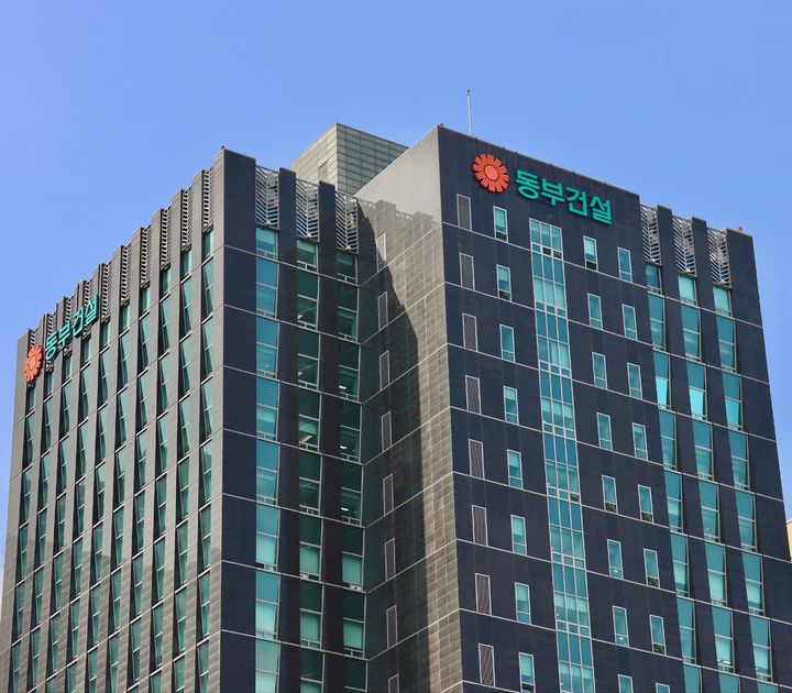 동부건설, 군산항 제2준설토 투기장 축조 공사 수주… 871억 규모