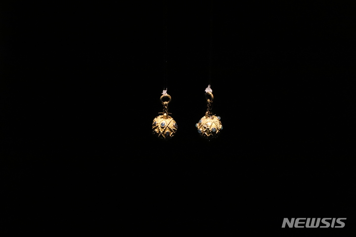 금령총 '금방울' 