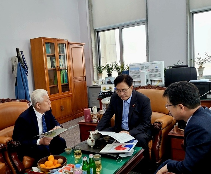 황인홍 무주군수, 국제태권도사관학교 설립 국가예산 건의