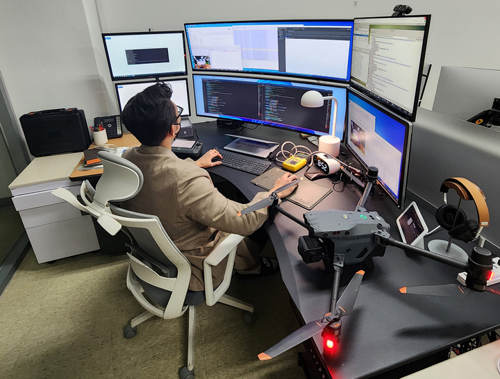 [서울=뉴시스] 인공지능(AI) 활용 모습. (사진=뉴시스 DB). photo@newsis.com *재판매 및 DB 금지