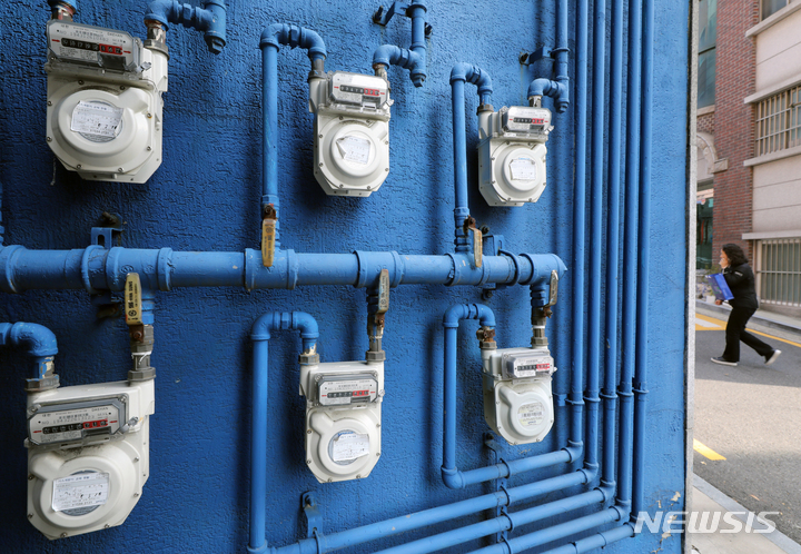 [서울=뉴시스] 김금보 기자 = 24일 서울 시내 한 건물의 가스 계량기. 2022.11.24. kgb@newsis.com