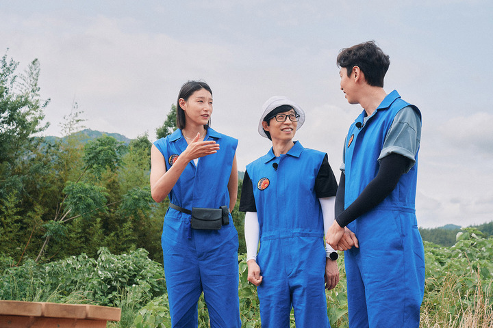 [주말의 OTT]팀 버튼이 연출한 판타지 드라마