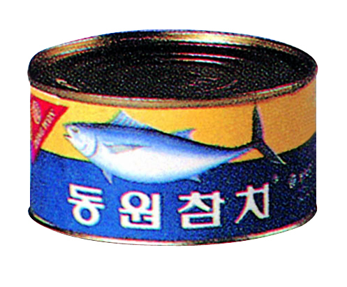 [서울=뉴시스]1982년 탄생한 최초의 동원참치. (사진출처: 동원 F&B 제공) 2022.11.28.