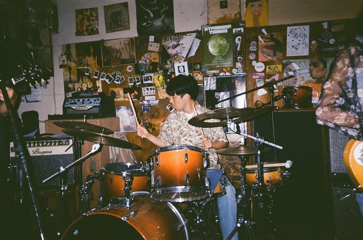 [서울=뉴시스] 사막꽃. 2022.11.29. (사진= 밴드 제공) photo@newsis.com *재판매 및 DB 금지