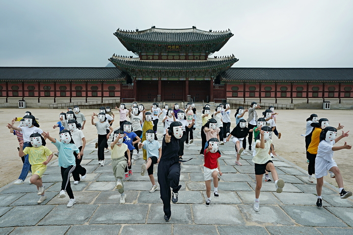 2022 꿈의 댄스팀 홍보대사 프로그램 현장. 리을무용단(전통). (사진=한국문화예술교육진흥원 제공) photo@newsis.com *재판매 및 DB 금지