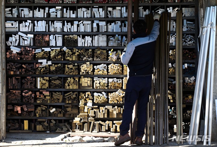 [서울=뉴시스] 김선웅 기자 = 서울 영등포구 문래동 철공단지의 모습. 2022.12.05. mangusta@newsis.com