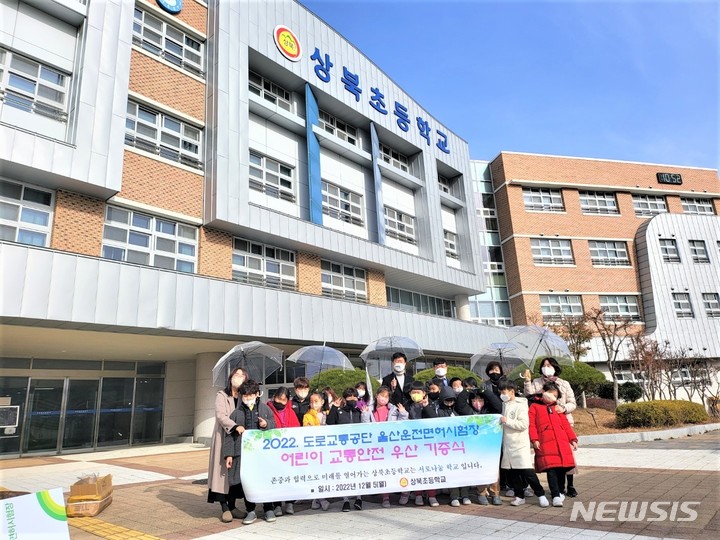  *재판매 및 DB 금지