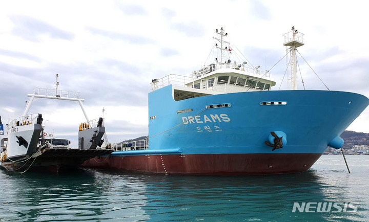[완도=뉴시스] 해수담수화 플랜트 선박 드림즈호 (사진=뉴시스 DB). **위 사진은 기사 내용과 무관합니다.