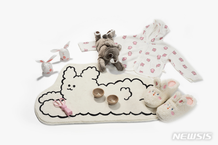 [서울=뉴시스] 토끼를 활용한 다양한 상품들(21세기). (사진=국립민속박물관 제공) 2022.12.09. photo@newsis.com *재판매 및 DB 금지