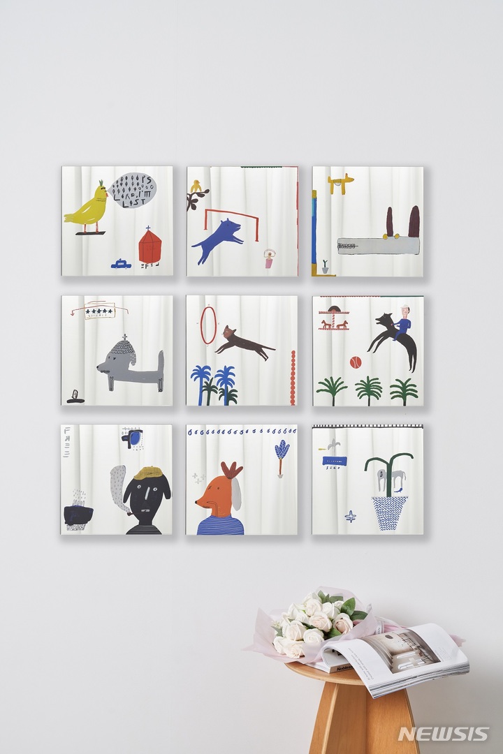 [서울=뉴시스] 신세계까사 굳 아트 컬렉션 '아트 거울 갑빠오 9종'. (사진=신세계까사 제공) 2022.12.11. photo@newsis.com