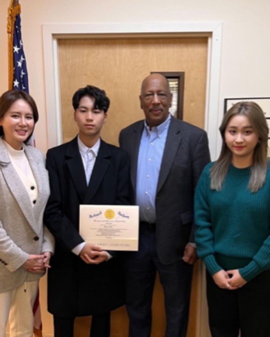  [서울=뉴시스] 이혜원, 안리환, 안리원 2022.12.12 (사진=인스타그램 캡처) photo@newsis.com 	 *재판매 및 DB 금지