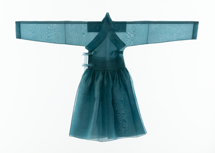 [서울=뉴시스] 대한민국전승공예대전 대통령상 김명자 작가의 불복장 (사진=문화재청 제공) 2022.12.12. photo@newsis.com *재판매 및 DB 금지