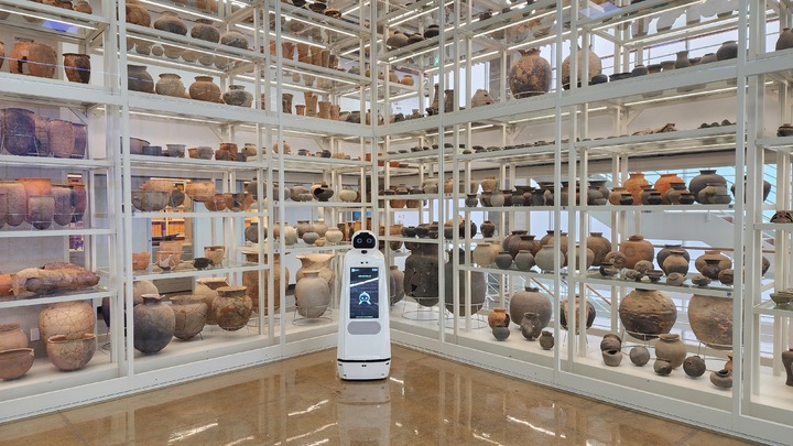 비대면 문화해설로봇 '큐아이'. (사진=문화체육관광부 제공) photo@newsis.com *재판매 및 DB 금지